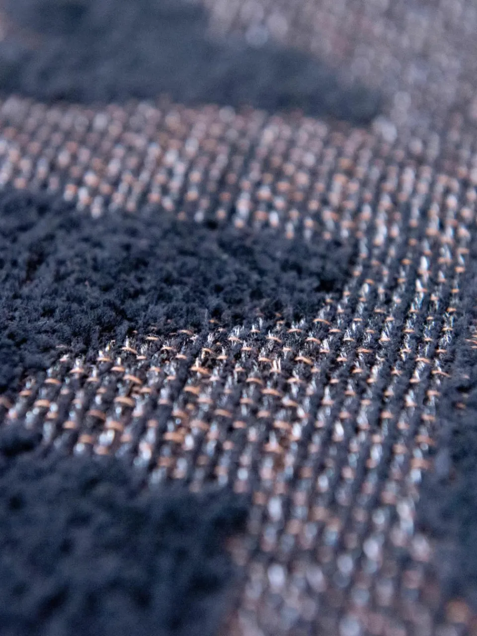 Vloerkleed Perriers met hoog-laag effect^Louis De Poortere New