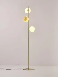 Vloerlamp Josie van opaalglas^Westwing Collection Fashion