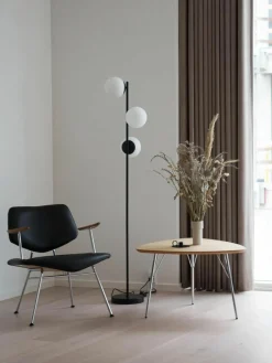 Vloerlamp Lilly van opaalglas^Westwing Sale