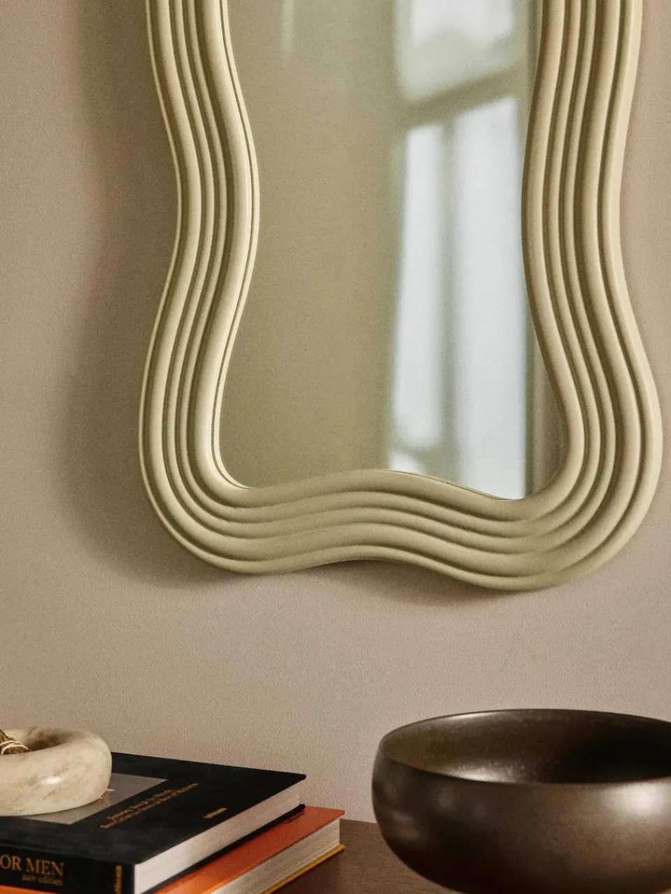 Wandspiegel Cosimo met golvende lijst^Westwing Collection Discount