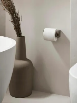 Wandtoiletrolhouder Deuvel van walnoothout^Kristina Dam Sale