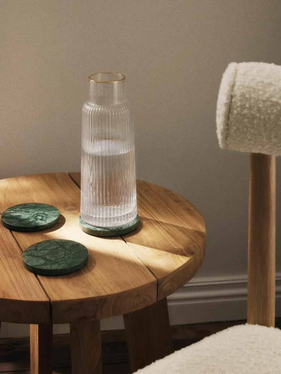 Waterkaraf Minna met groefreliëf en goudkleurige rand, 1.1 L^Westwing Collection Discount