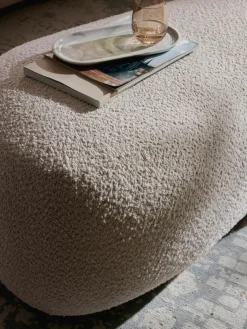 XL poef Alba van teddy bouclé^Westwing Collection Discount