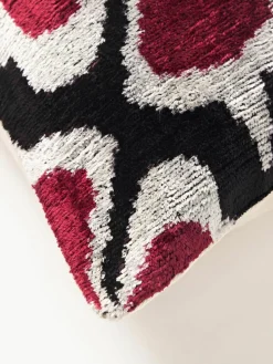 Zijden fluwelen kussenhoes Velvety met abstract patroon^Westwing Outlet