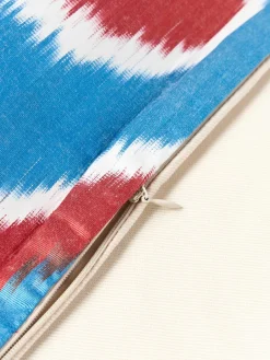 Zijden kussenhoes Silky met abstract patroon^Westwing Hot