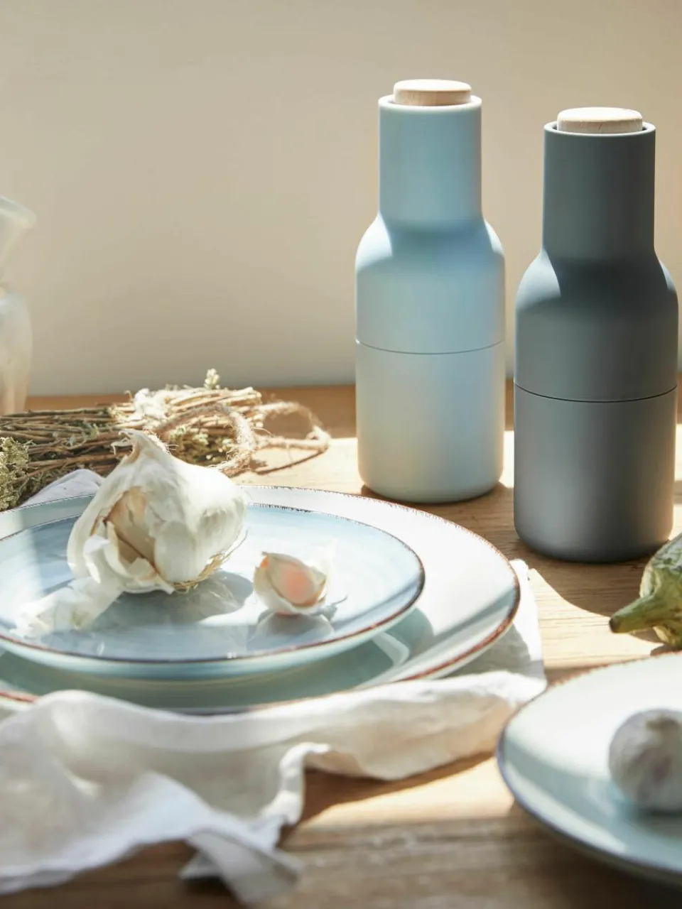 Zout & pepermolen Bottle Grinder met beukenhouten deksel, set van 2^Audo Copenhagen Outlet