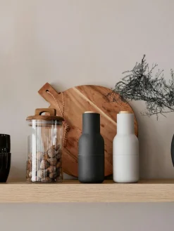 Zout & pepermolen Bottle Grinder met beukenhouten deksel, set van 2^Audo Copenhagen Discount